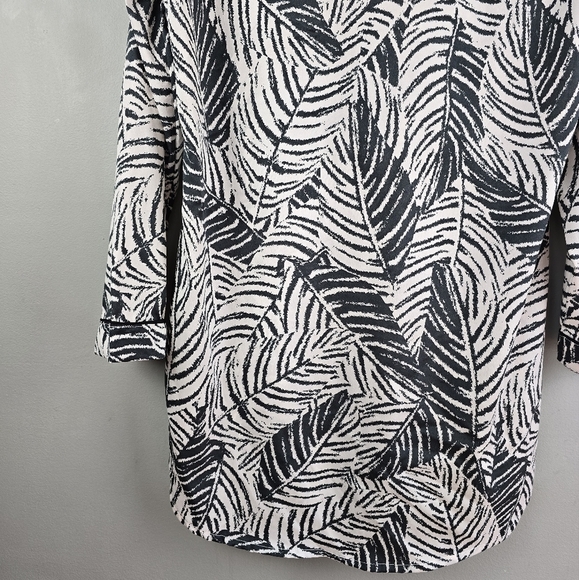 CYNTHIA‎ ROWLEY Sleepwear Palm Print Button-up Nightshirt Black Women’s Size M - Picture 10 of 13